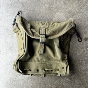 VINTAGE VIETNAM ERA MILITARY SATCHEL BAG UTILITARIAN